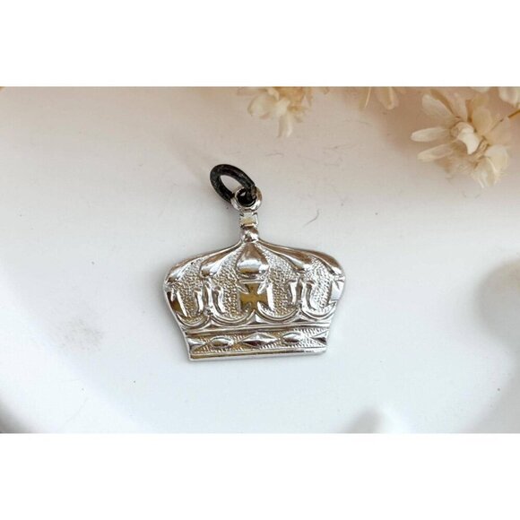 Jewelry - Crown Shaped Hand Carved 925 Wells Sterling Silver Vintage Pendant | Charm